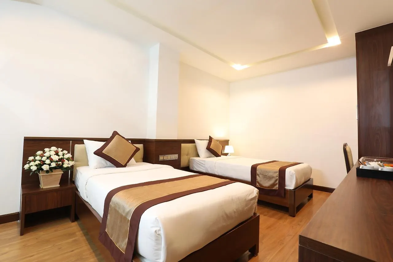 Prague Hotel Ho Şi Min