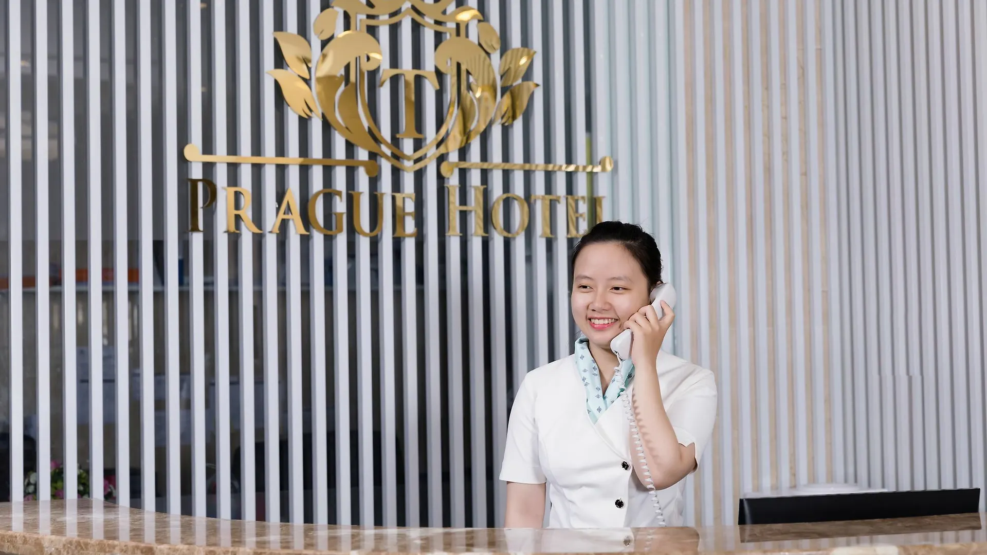 Prague Hotel Ho Şi Min