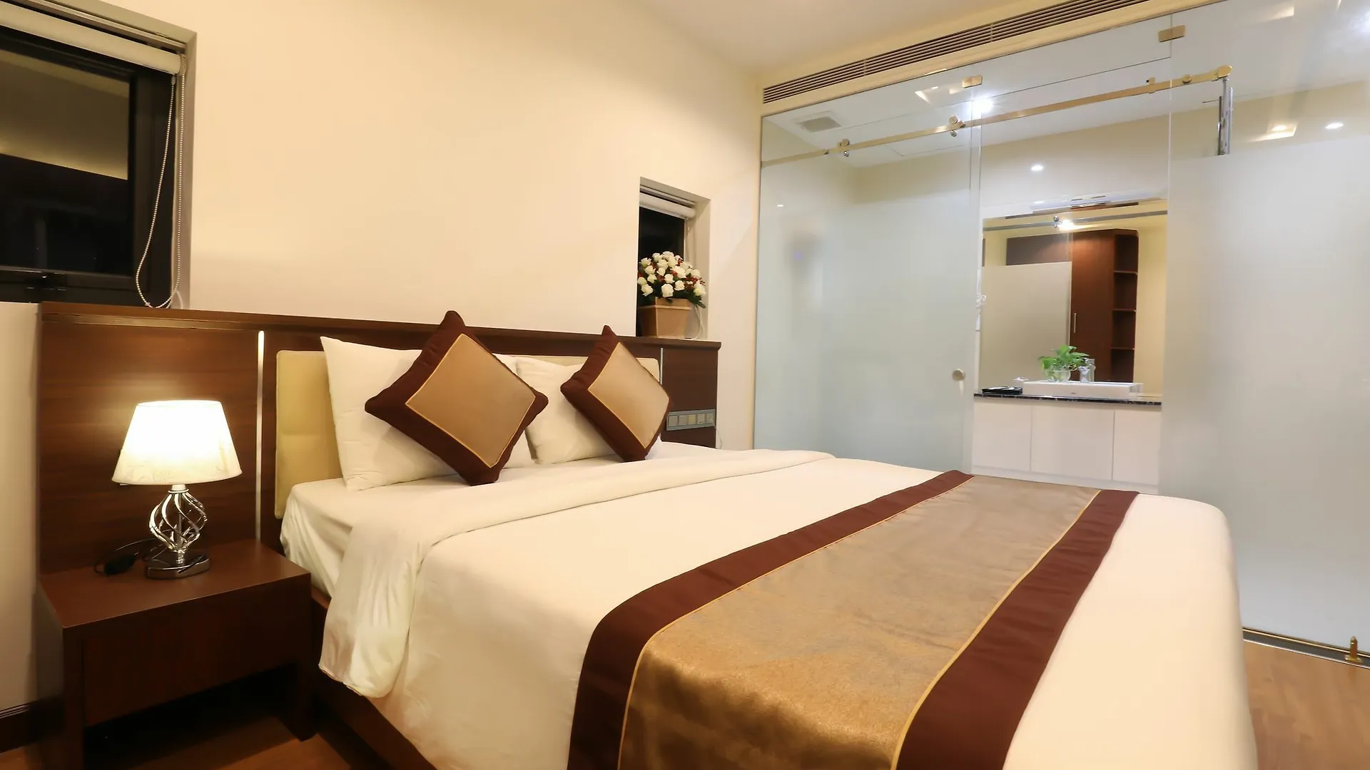 ***  Prague Hotel Ho Şi Min Vietnam